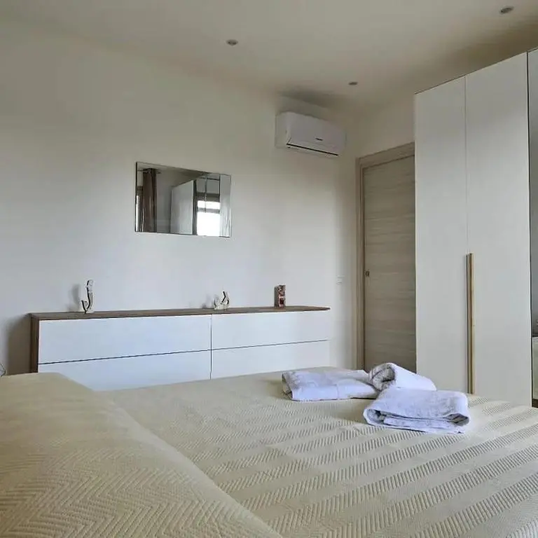 Camera da letto di Aphrodite's Apartment